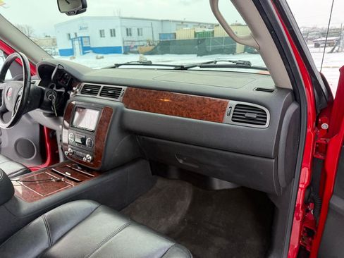 Used 2008 Chevrolet Avalanche LTZ w/ LTZ Preferred Equipment Group image 32