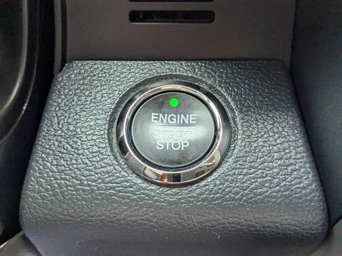 Used 2022 Ford F250 Lariat w/ Lariat Ultimate Package AWD/4WD image 27