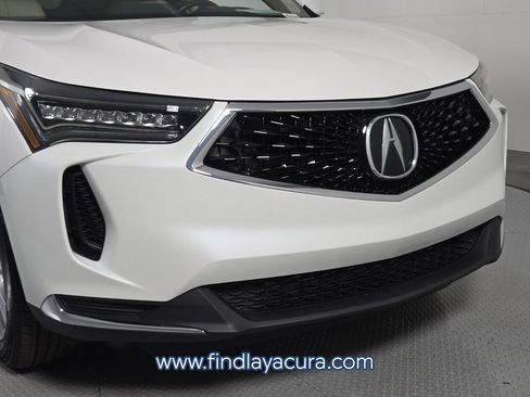 Used 2024 Acura RDX SH-AWD image 11