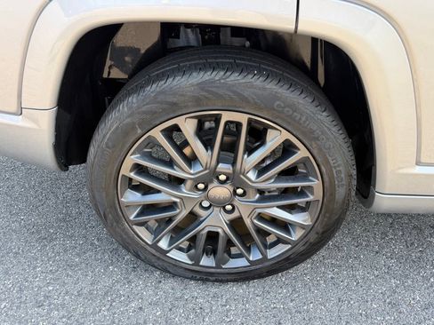 Certified 2023 Jeep Compass High Altitude AWD/4WD image 15