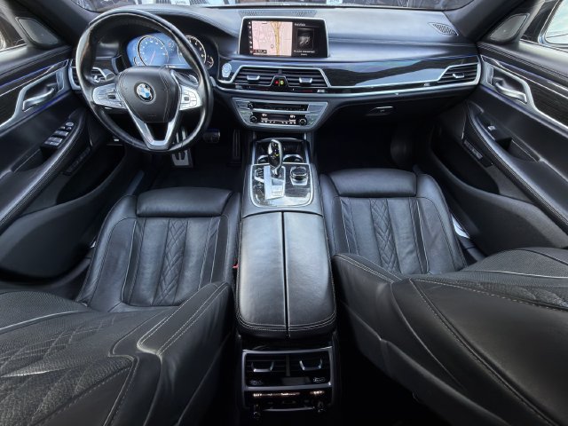 Used 2018 BMW 750i xDrive AWD/4WD image 14