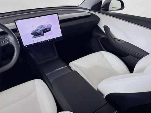 Used 2024 Tesla Model 3 Long Range RWD image 23