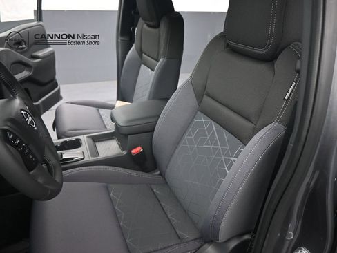 New 2026 Nissan Frontier SV w/ SV Convenience Package RWD image 10