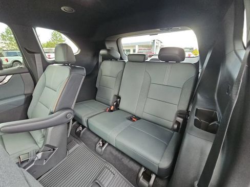 New 2026 GMC Acadia AT4 w/ LPO, Floor Liner Package AWD/4WD image 26