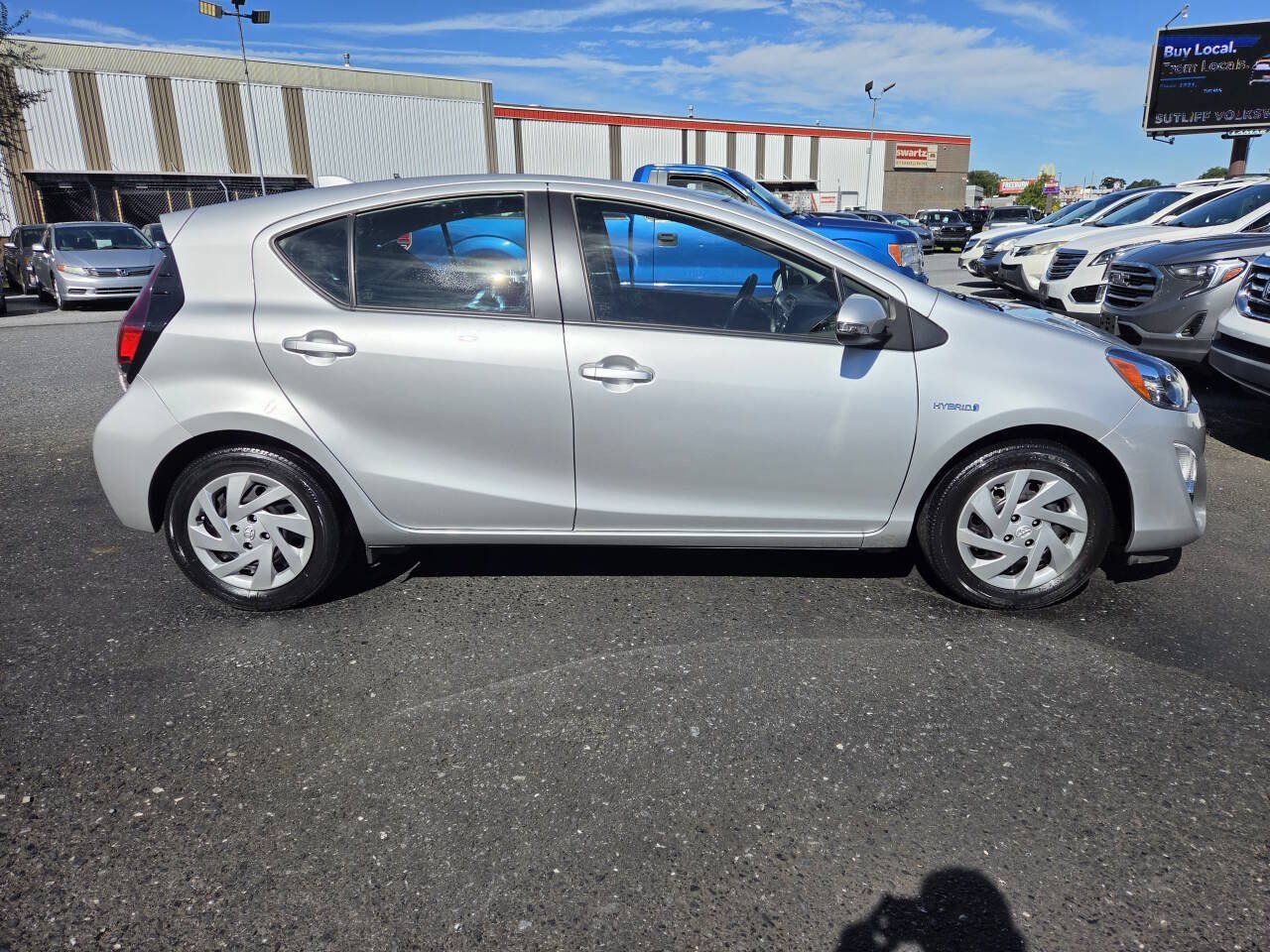 Used 2015 Toyota Prius C Two FWD image 5