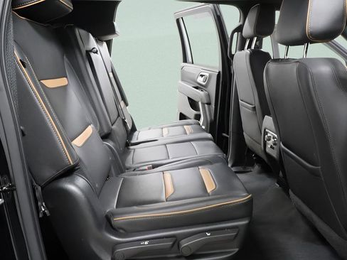 Used 2022 GMC Yukon XL AT4 w/ Max Trailering Package AWD/4WD image 30