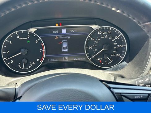 Used 2024 Nissan Altima 2.5 SV w/ SV Premium Package FWD image 11