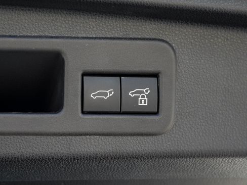 Certified 2026 Toyota 4Runner TRD Off-Road Premium AWD/4WD image 15