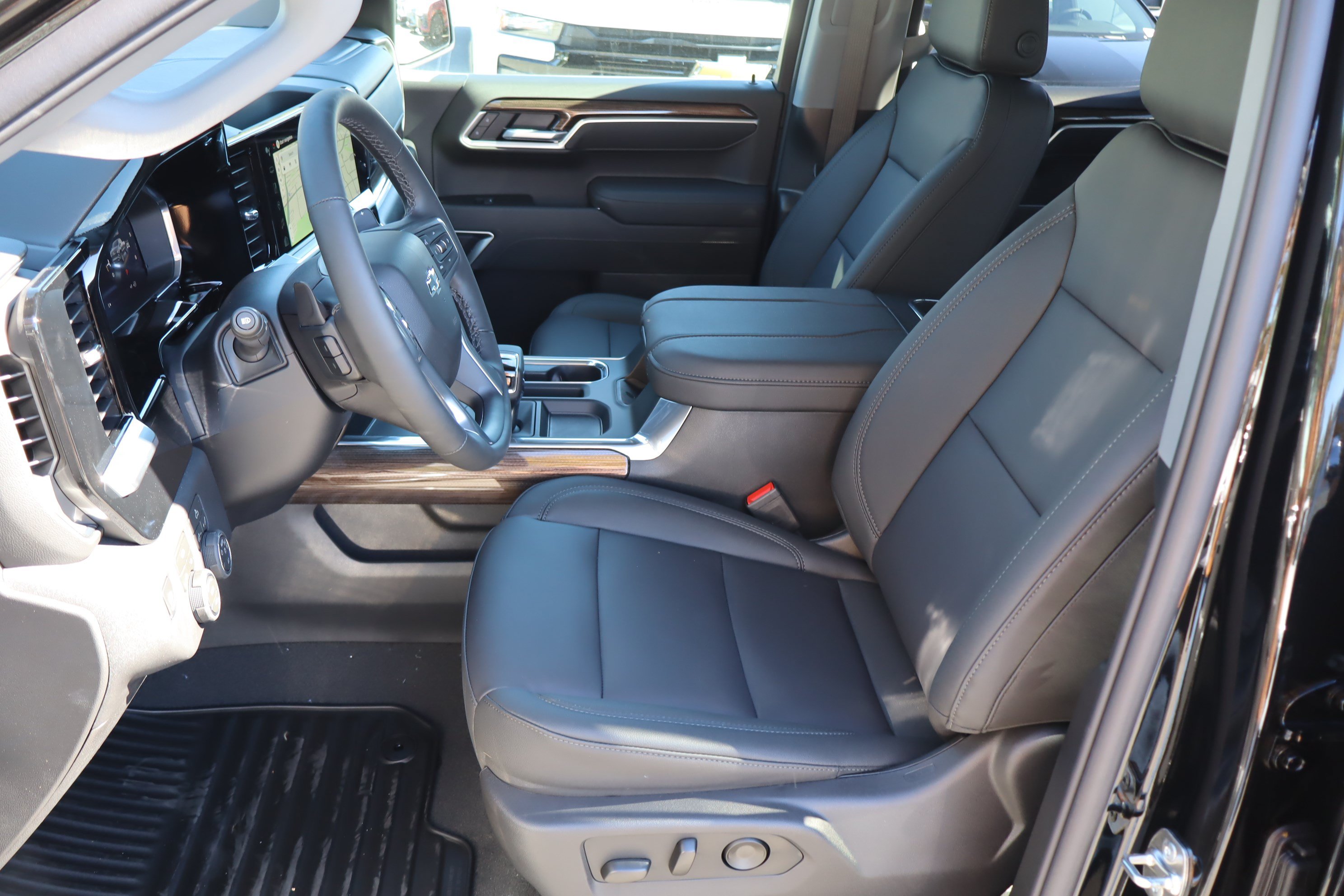 New 2026 Chevrolet Silverado 1500 RST w/ All Star Edition Plus AWD/4WD image 12