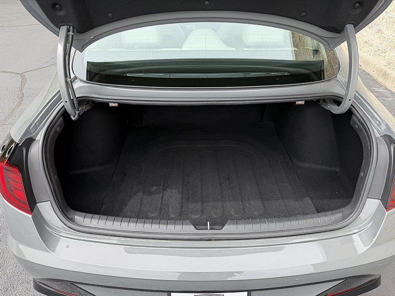 Used 2021 Hyundai Sonata Limited w/ Winter Weather Package FWD image 26