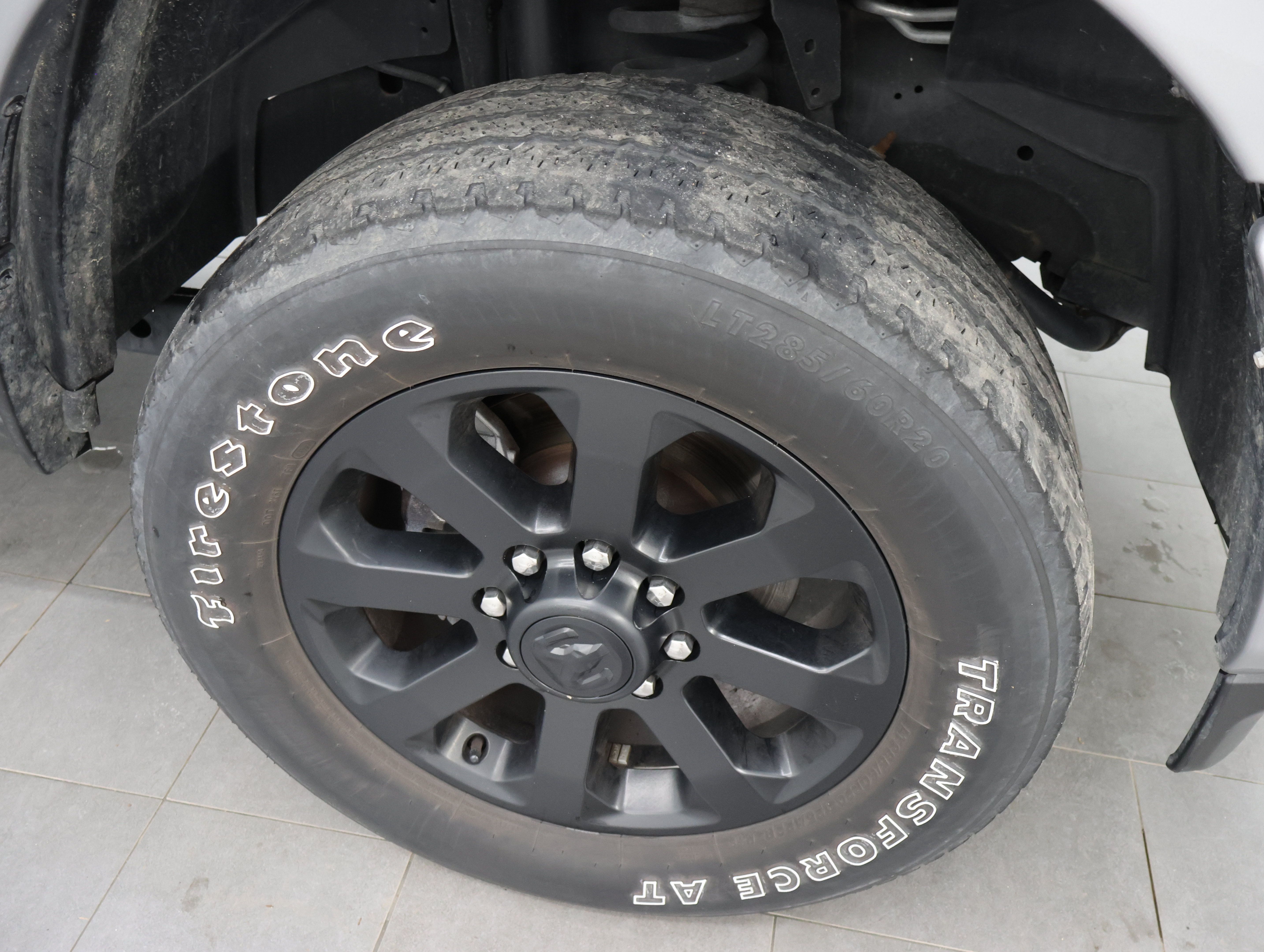 Used 2022 RAM 2500 Big Horn w/ Night Edition AWD/4WD image 3