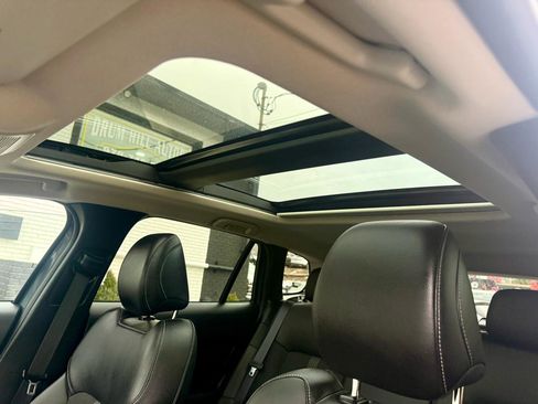 Used 2024 MAZDA CX-50 AWD 2.5 S w/ Cargo Package image 17