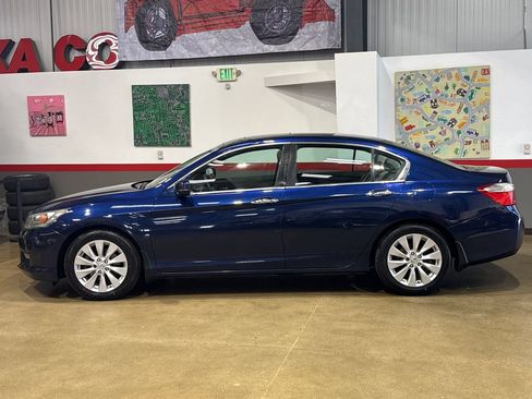 Used 2014 Honda Accord EX image 4