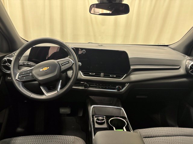 Used 2026 Chevrolet Equinox LT AWD/4WD image 18