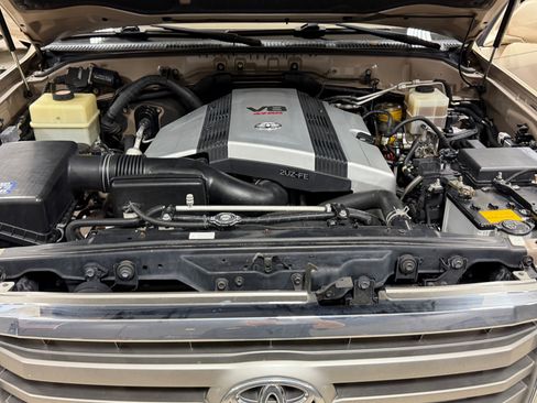 Used 2006 Toyota Land Cruiser image 23