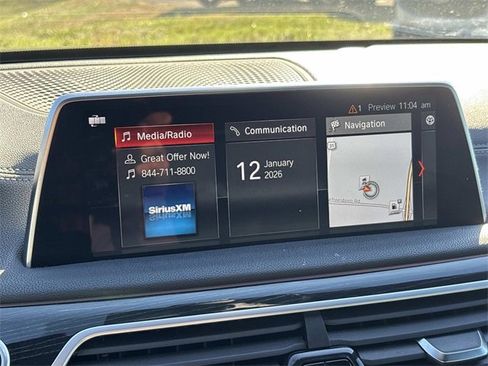 Used 2019 BMW 740i xDrive image 31