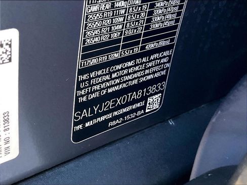 Used 2026 Land Rover Range Rover Velar S AWD/4WD image 34