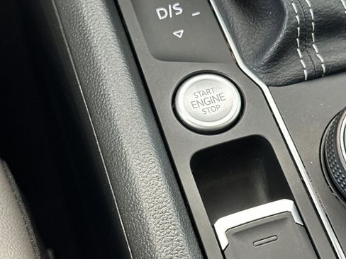 Used 2022 Volkswagen Atlas SEL Premium AWD/4WD image 23