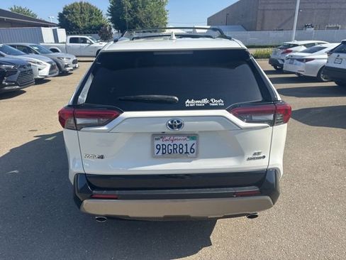 Used 2022 Toyota RAV4 SE w/ Convenience Package AWD/4WD image 11