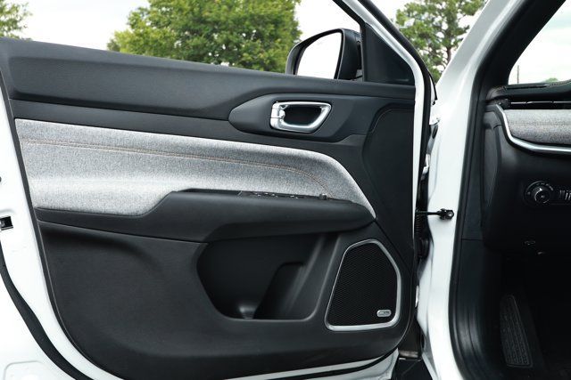 New 2026 Jeep Compass Latitude AWD/4WD image 23
