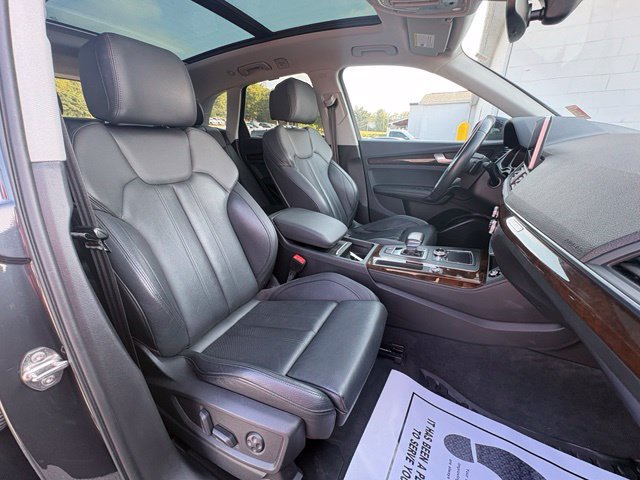 Used 2020 Audi Q5 2.0T Premium Plus AWD/4WD image 29