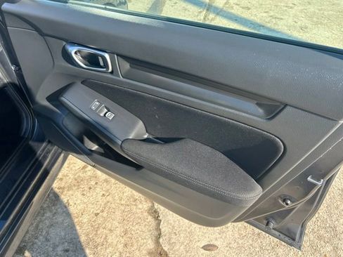 Used 2025 Honda Civic LX image 5