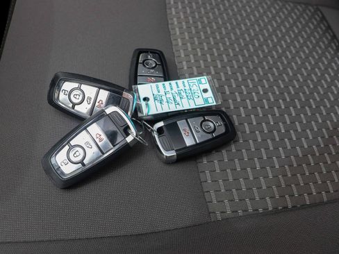 Used 2025 Ford Transit 350 XL image 25