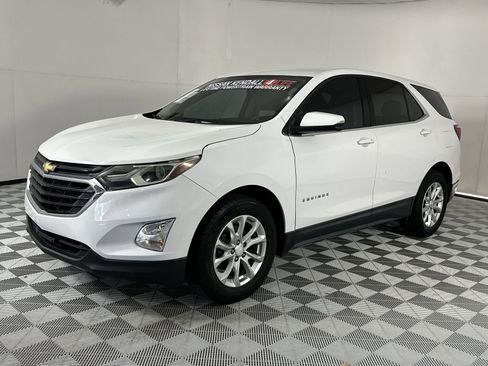 Used 2019 Chevrolet Equinox LT FWD image 4