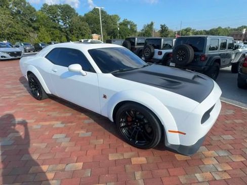 Used 2020 Dodge Challenger R/T Scat Pack RWD image 4