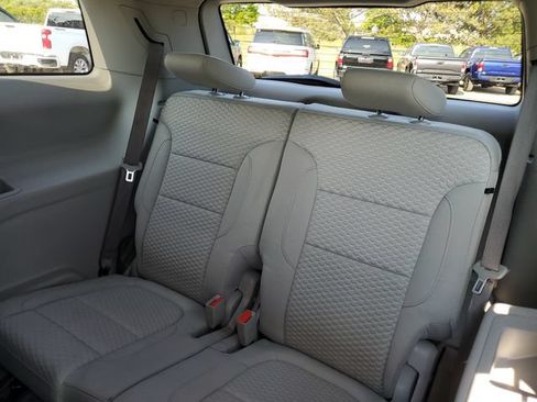 Used 2019 GMC Acadia SLE AWD/4WD image 10