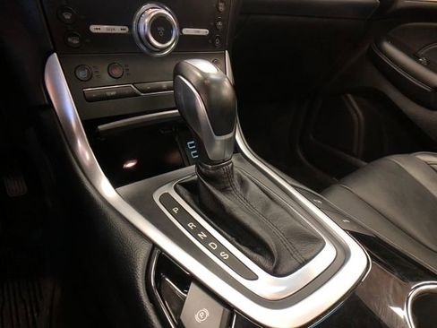 Certified 2018 Ford Edge Titanium w/ Equipment Group 302A image 18