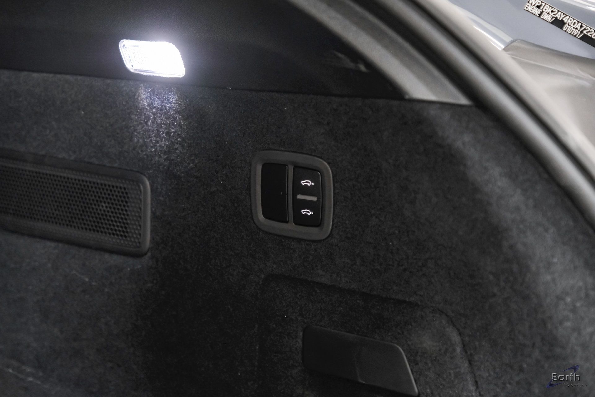 Used 2024 Porsche Cayenne Turbo GT AWD/4WD image 99
