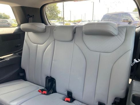 Used 2025 Hyundai Palisade SEL FWD image 10