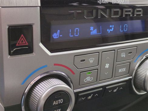 Used 2018 Toyota Tundra Limited image 22