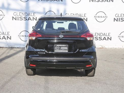 New 2025 Nissan Kicks Play S FWD image 7