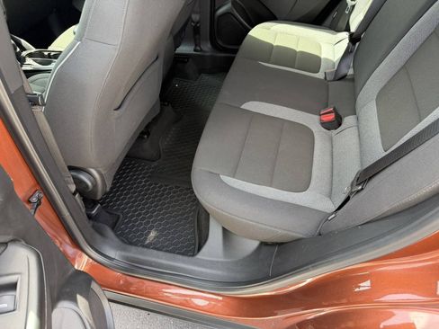 Used 2021 Chevrolet TrailBlazer LS FWD image 22