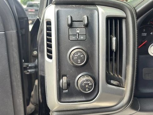 Used 2015 GMC Sierra 1500 SLE w/ SLE Value Package AWD/4WD image 19