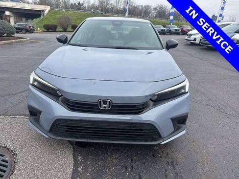 Used 2022 Honda Civic Sport image 2