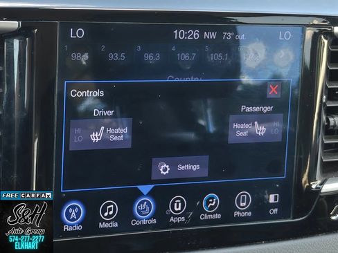 Used 2017 Chrysler Pacifica Touring-L FWD image 10