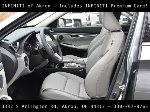 New 2025 INFINITI QX50 Luxe image 10