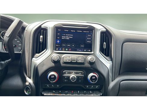 Certified 2021 Chevrolet Silverado 1500 LTZ AWD/4WD image 17