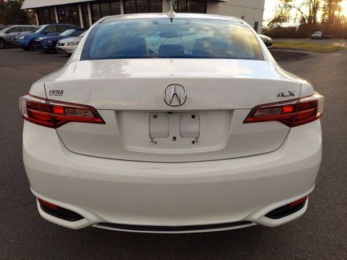 Used 2017 Acura ILX w/ Premium Package image 5