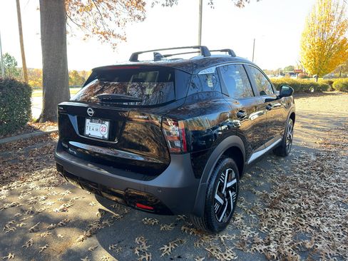 New 2026 Nissan Kicks SV w/ Cold Weather Package image 7