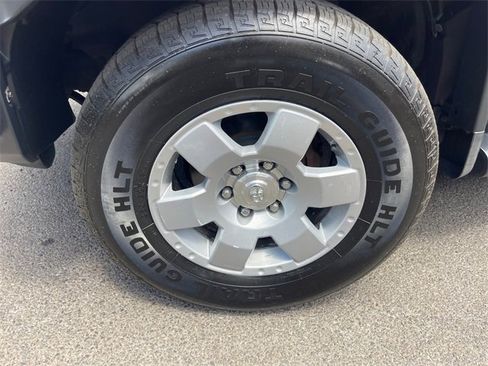 Used 2010 Toyota FJ Cruiser 4WD image 10