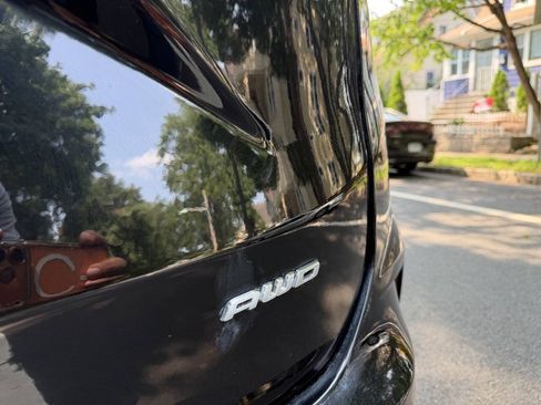 Used 2022 Ford Edge Titanium AWD/4WD image 4