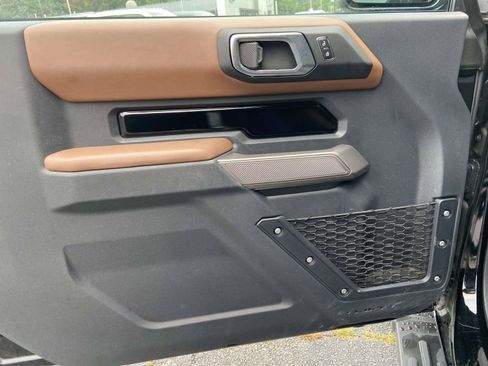 Used 2023 Ford Bronco Outer Banks AWD/4WD image 15
