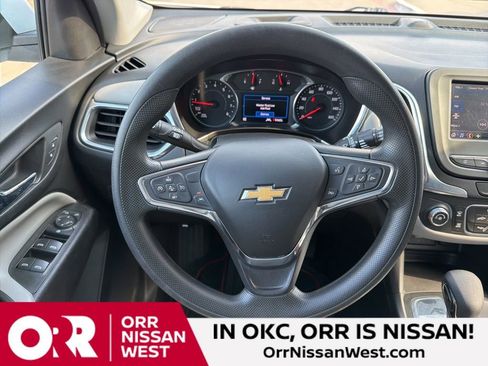 Used 2022 Chevrolet Equinox LT FWD image 23