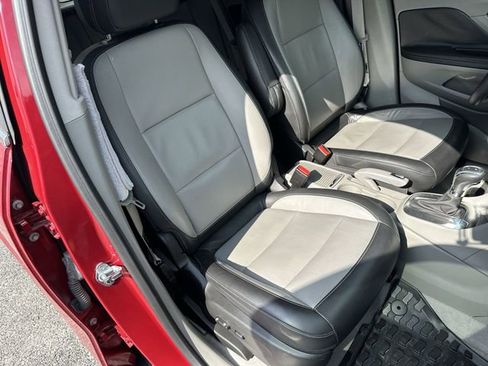 Used 2016 Buick Encore Premium AWD/4WD image 26