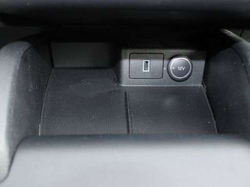 Used 2020 Ford Escape SE image 24