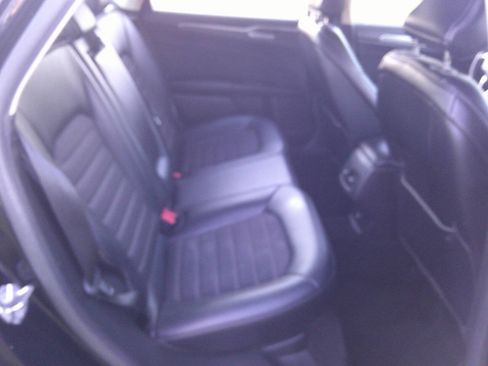 Used 2017 Ford Fusion SE w/ Equipment Group 201A FWD image 17
